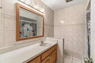 15606 Farnsworth Lane, Tampa, FL 33624 - Photo 20