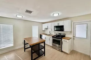 8904 N Hamner Ave, Tampa, FL 33604 - Photo 8