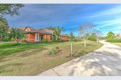 7352 Bridgeview Drive, Zephyrhills, FL 33545 - Photo 6