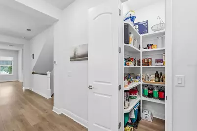 262 8th Street N, Saint Petersburg, FL 33701 - Photo 16