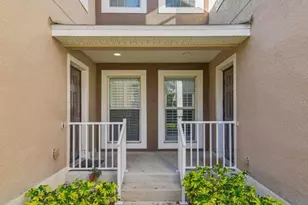 2013 Santa Catalina Ln, Riverview, FL 33578 - Photo 2