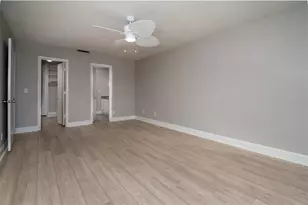 100 Bluff View Dr, Belleair Bluffs, FL 33770 - Photo 22