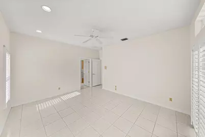 5210 Camberlea Avenue, Zephyrhills, FL 33541 - Photo 38