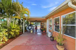 4914 Holiday Dr, Tampa, FL 33615 - Photo 16