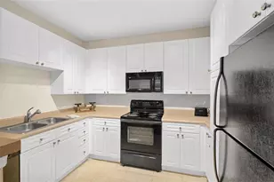 4221 W Spruce St, Tampa, FL 33607 - Photo 10