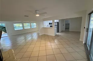 509 E Park Dr, Largo, FL 33771 - Photo 8