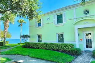 5285 Coquina Key Dr SE, Saint Petersburg, FL 33705 - Photo 2