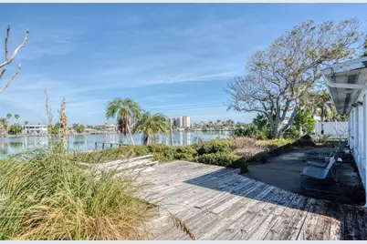 10230 Tarpon Drive, Treasure Island, FL 33706 - Photo 10