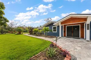 623 Pineland Ave, Belleair, FL 33756 - Photo 1