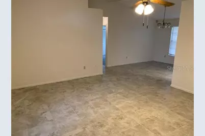 2106 Darlington Oak Drive, Seffner, FL 33584 - Photo 2