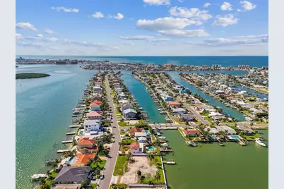 568 Johns Pass Avenue, Madeira Beach, FL 33708 - Photo 24