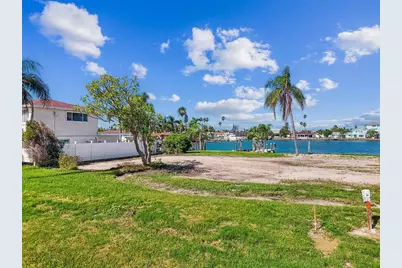 568 Johns Pass Avenue, Madeira Beach, FL 33708 - Photo 2