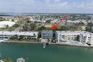 11820 Capri Cir S, Treasure Island, FL 33706 - Photo 48