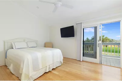 11820 Capri Circle S, Treasure Island, FL 33706 - Photo 30