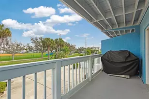 11820 Capri Cir S, Treasure Island, FL 33706 - Photo 14
