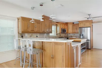 11820 Capri Circle S, Treasure Island, FL 33706 - Photo 10
