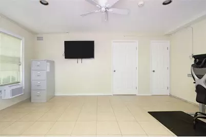11820 Capri Circle S, Treasure Island, FL 33706 - Photo 36