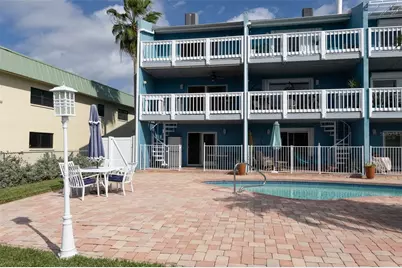 11820 Capri Circle S, Treasure Island, FL 33706 - Photo 42