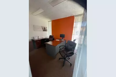 302 S Collins Street, Plant City, FL 33563 - Photo 6