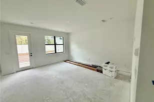 1308 E Caracas St, Tampa, FL 33603 - Photo 6