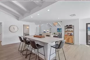 1401 Salvadore Ct, Marco Island, FL 34145 - Photo 4