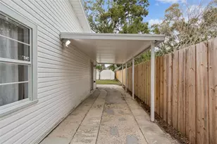 815 W Lowry Ln, Tampa, FL 33604 - Photo 40