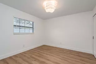 1737 Prince Philip St, Clearwater, FL 33755 - Photo 24