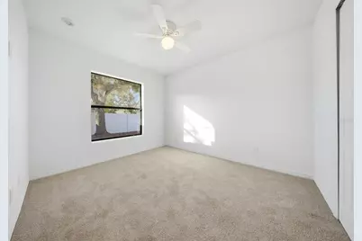 489 Oak Landing Boulevard, Mulberry, FL 33860 - Photo 8