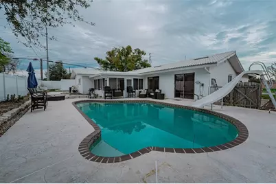 14001 Yacht Club Boulevard, Seminole, FL 33776 - Photo 2