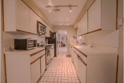 14001 Yacht Club Boulevard, Seminole, FL 33776 - Photo 10