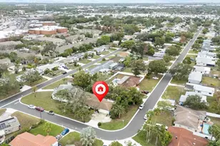 12731 106th St, Largo, FL 33773 - Photo 30