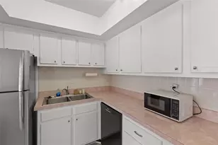 2401 Bayshore Blvd, Tampa, FL 33629 - Photo 16