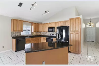 13420 Sunvale Place, Tampa, FL 33626 - Photo 6