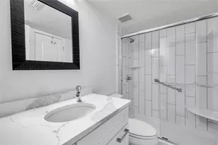 650 Island Way, Clearwater Beach, FL 33767 - Photo 20