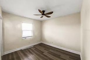8341 Paddlewheel St, Tampa, FL 33637 - Photo 14
