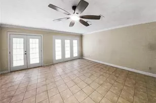 8341 Paddlewheel St, Tampa, FL 33637 - Photo 22