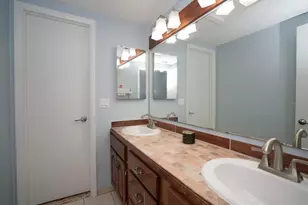 7501 Twelve Oaks Blvd, Tampa, FL 33634 - Photo 14