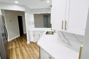 12195 71st Way, Largo, FL 33773 - Photo 8