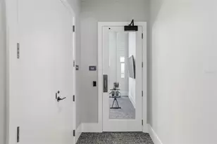 275 1st Ave S, Saint Petersburg, FL 33701 - Photo 54