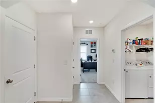 2443 Mizner Bay Ave, Bradenton, FL 34208 - Photo 14