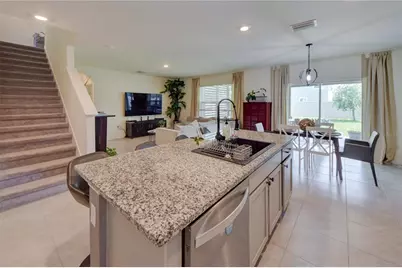 32624 Kobuk Valley Avenue, Wesley Chapel, FL 33543 - Photo 8