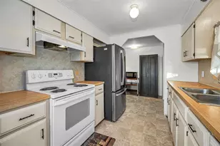 3318 Carnation Ln, Zephyrhills, FL 33541 - Photo 22