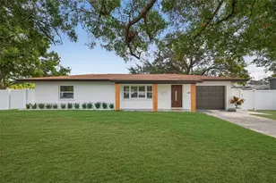 4465 1st Way NE, Saint Petersburg, FL 33703 - Photo 1