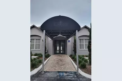 5009 Sunridge Palms Drive #104, Tampa, FL 33617 - Photo 10