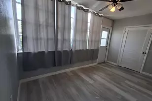 955 51st St N, Saint Petersburg, FL 33710 - Photo 16