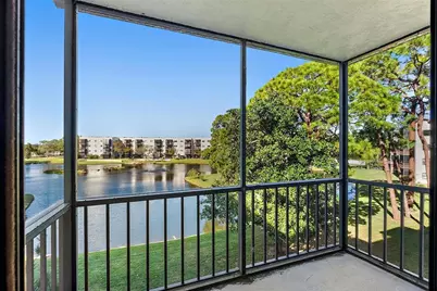 6188 80th Street N #303, Saint Petersburg, FL 33709 - Photo 4