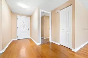 16108 Foxfire Dr, Tampa, FL 33618 - Photo 2