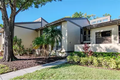 105 Woodlake Lane #105, Oldsmar, FL 34677 - Photo 2