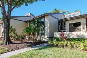 105 Woodlake Ln, Oldsmar, FL 34677 - Photo 2