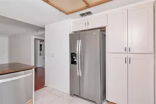 105 Woodlake Ln, Oldsmar, FL 34677 - Photo 12